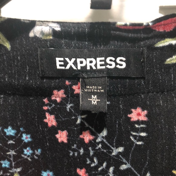Express Floral Wrap Top - Picture 4 of 4